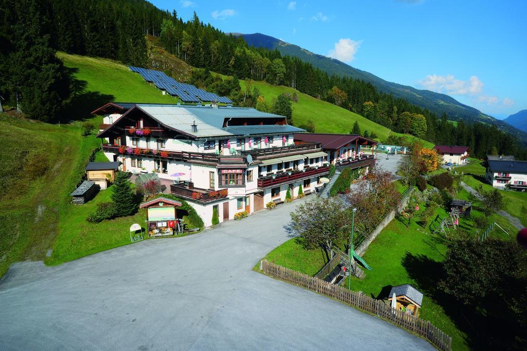 Jugend- Und Familienhotel Venedigerhof Neukirchen am Grossvenediger Exterior photo