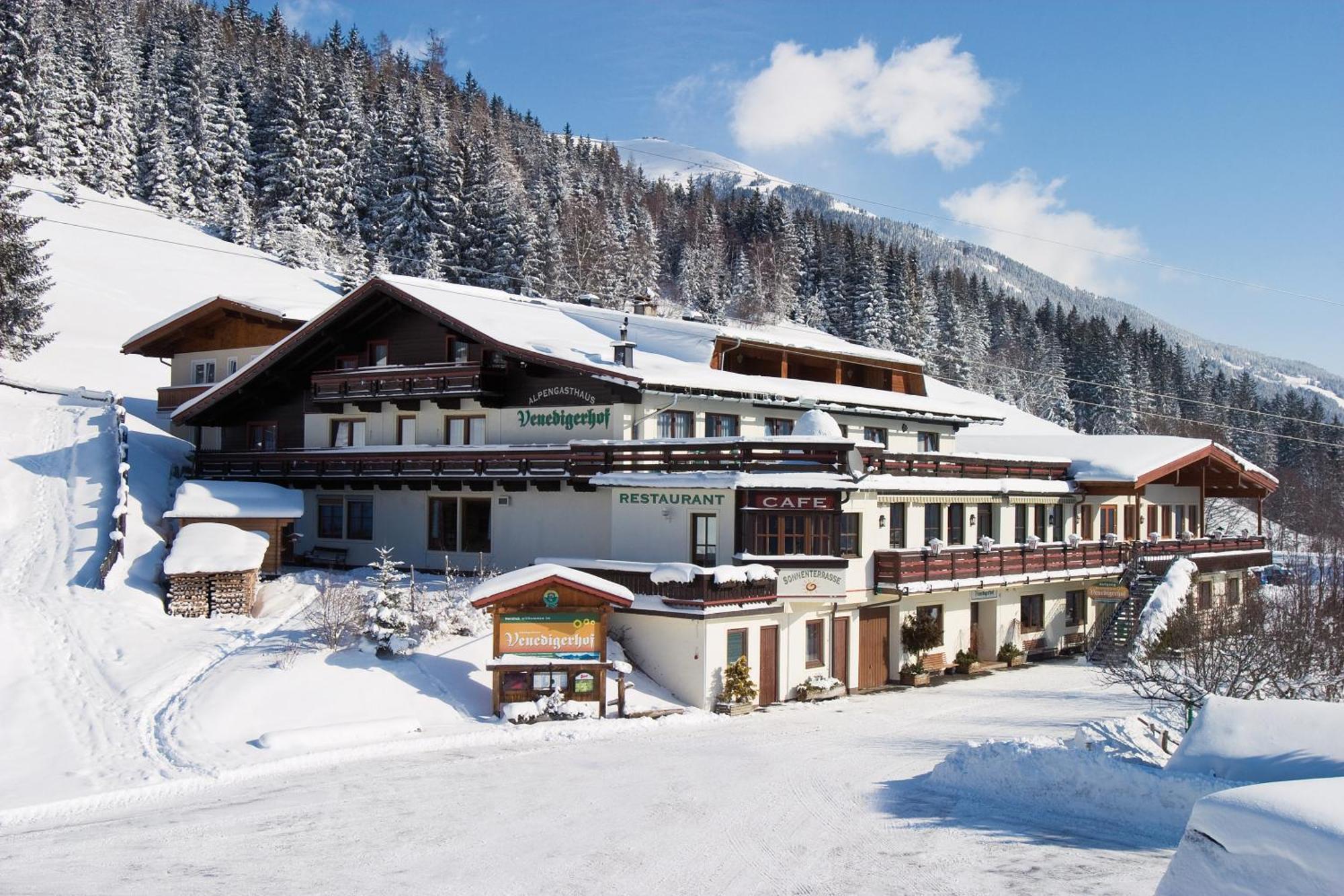 Jugend- Und Familienhotel Venedigerhof Neukirchen am Grossvenediger Exterior photo